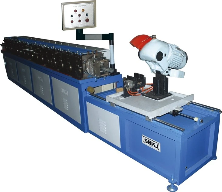 Mesin pembentuk mesin saluran flange trans-verse